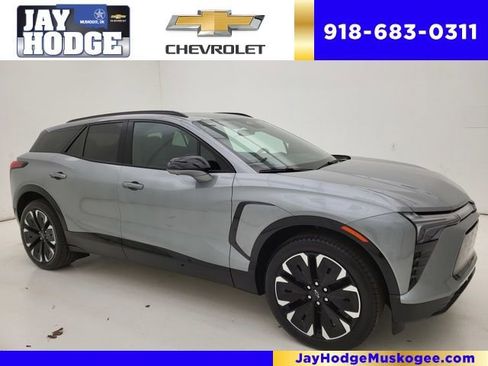 New 2025 Chevrolet Blazer EV RS image 1