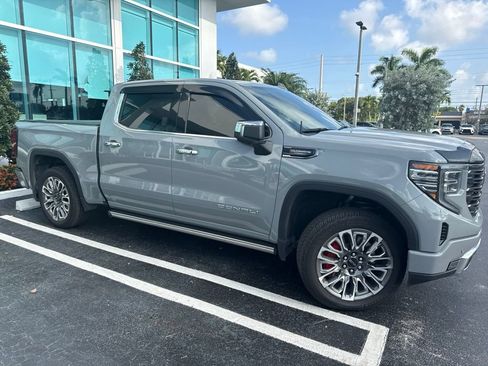 Used 2025 GMC Sierra 1500 Denali Ultimate AWD/4WD image 10