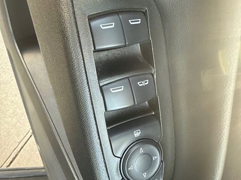 Used 2024 Chevrolet Equinox LT image 19