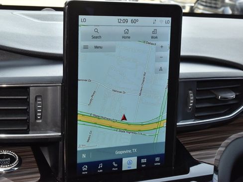 Certified 2022 Ford Explorer Limited w/ Limited Technology Package image 29