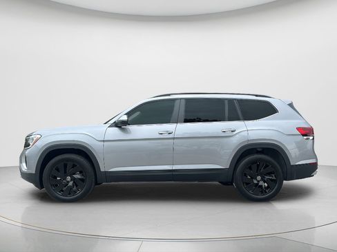 New 2026 Volkswagen Atlas SE FWD image 8
