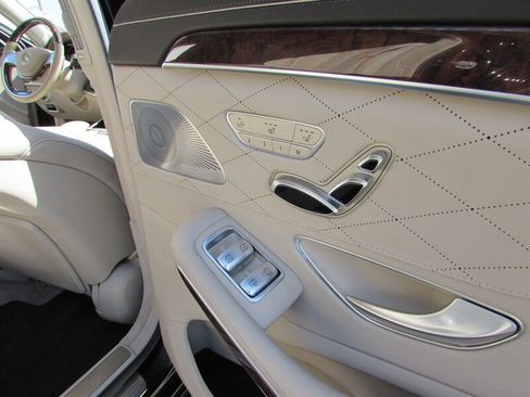 Used 2014 Mercedes-Benz S 550 Sedan w/ Sport Package Plus One image 28