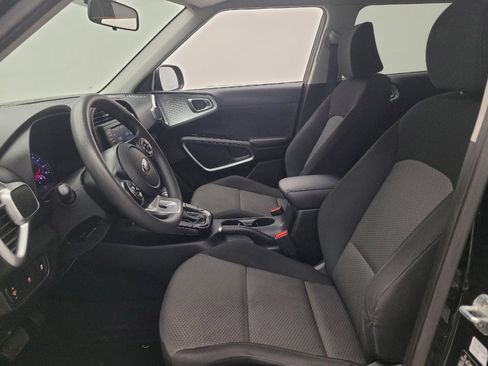 Used 2021 Kia Soul LX FWD image 17