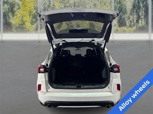 Used 2024 Ford Escape ST-Line Select image 13