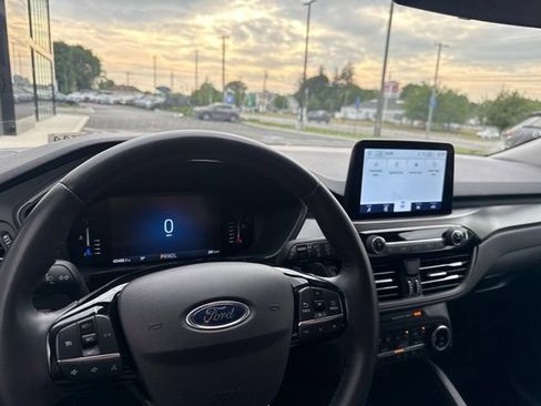 Used 2024 Ford Escape Active AWD/4WD image 19