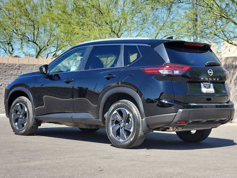 Used 2024 Nissan Rogue SV w/ SV Premium Package FWD image 7