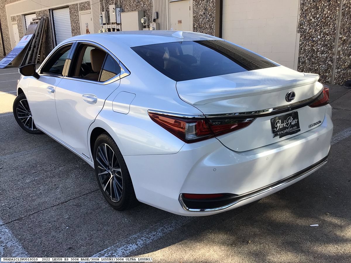 Used 2022 Lexus ES 300h w/ Premium Package FWD image 6