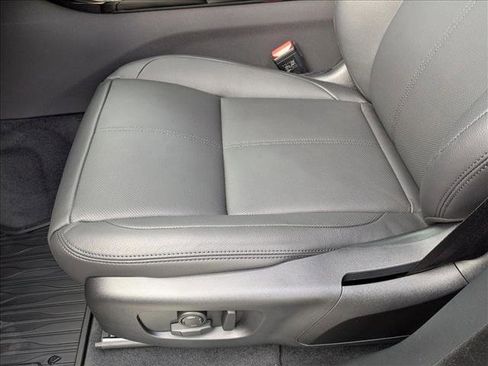 New 2026 Land Rover Range Rover Velar S image 4