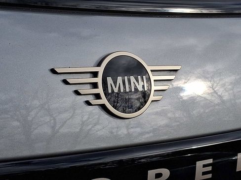 Certified 2025 MINI Cooper S image 27