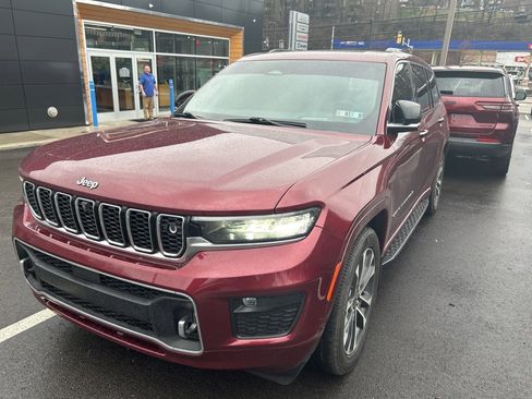 Certified 2022 Jeep Grand Cherokee L Overland w/ Advanced Protech Group III image 5