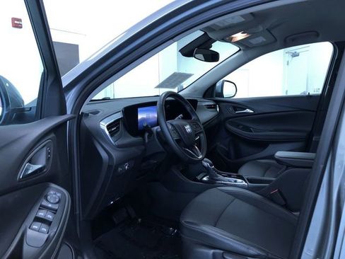 Used 2025 Buick Encore GX Preferred image 10