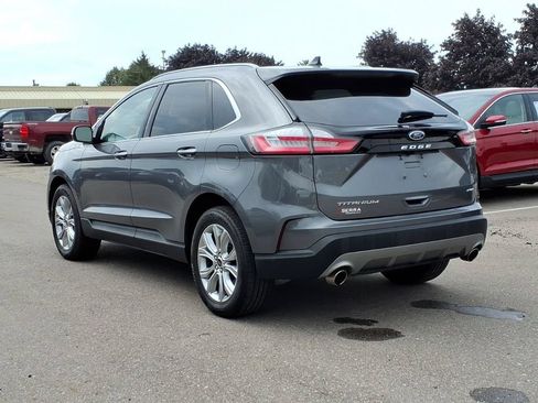 Used 2024 Ford Edge Titanium AWD/4WD image 3