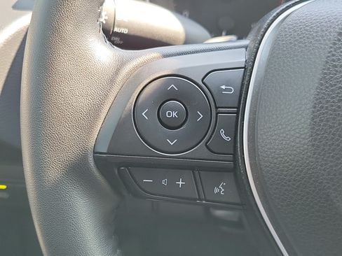 Certified 2025 Toyota Corolla SE w/ SE Package FWD image 23