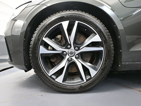 Used 2022 Volvo S60 T8 R-Design Expression AWD/4WD image 17