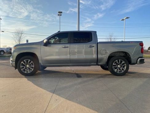 Used 2025 Chevrolet Silverado 1500 LT AWD/4WD image 8