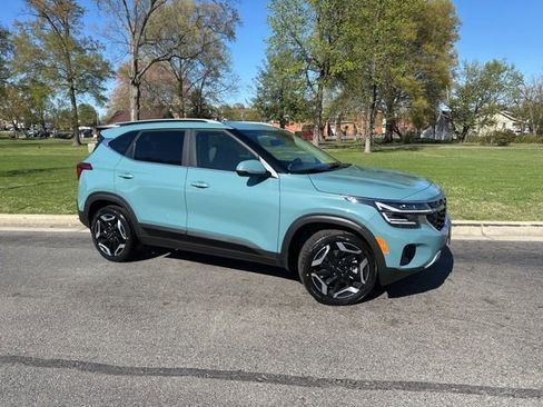 New 2026 Kia Seltos SX AWD/4WD image 2