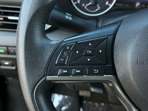 Used 2024 Nissan Sentra SV image 28