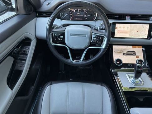 Used 2023 Land Rover Range Rover Evoque R-Dynamic S AWD/4WD image 11