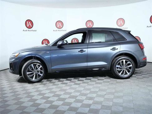 Certified 2024 Audi Q5 2.0T Premium image 5