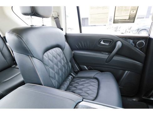 Used 2024 Nissan Armada Platinum w/ Captain's Chairs Package image 10