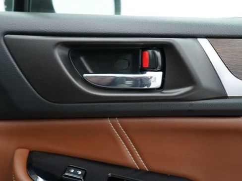 Used 2018 Subaru Outback 2.5i Touring image 70