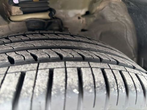 Used 2022 Nissan Kicks S image 25