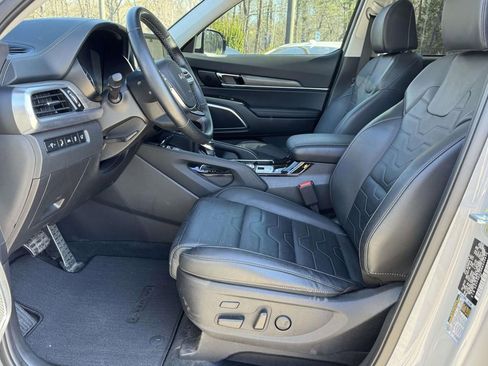 Used 2022 Kia Telluride SX w/ SX Prestige Package image 21