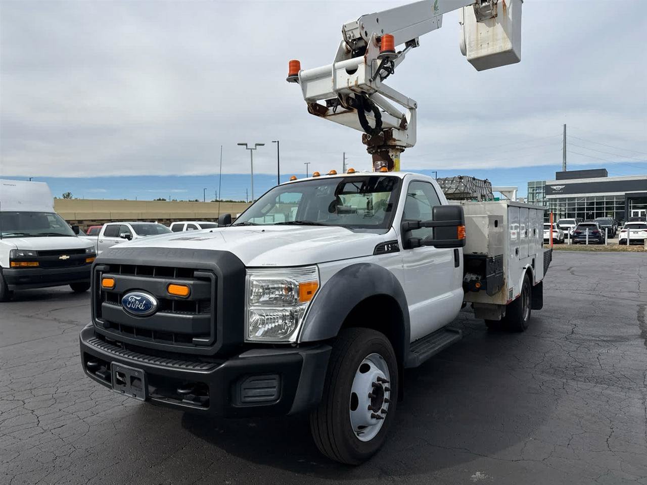 Used 2012 Ford F550 2WD Regular Cab Super Duty w/ PWR Equipment Group image 4