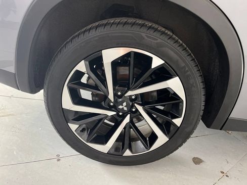 Used 2023 Mitsubishi Outlander SE FWD image 16