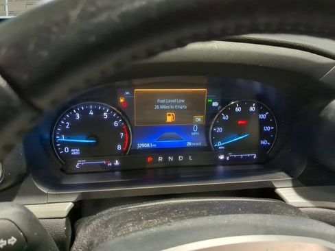 Used 2022 Ford Explorer XLT w/ Equipment Group 202A AWD/4WD image 12