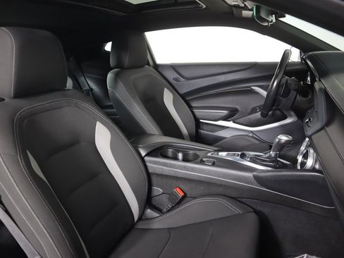 Used 2023 Chevrolet Camaro LT image 25
