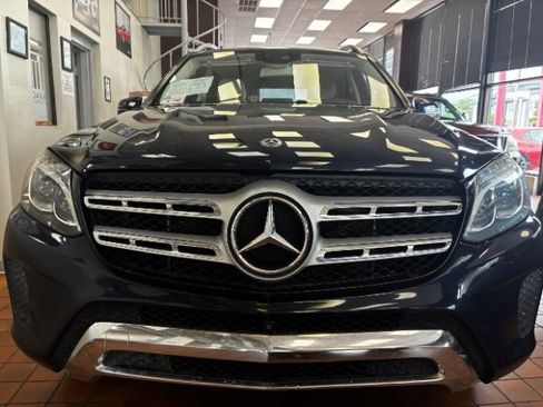 Used 2018 Mercedes-Benz GLS 450 4MATIC w/ Premium Package image 4
