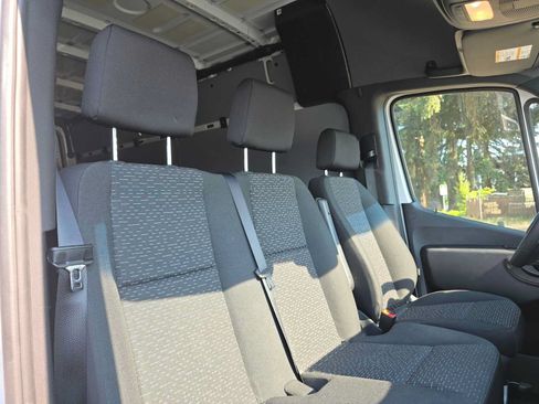 Used 2026 Mercedes-Benz Sprinter 2500 image 13