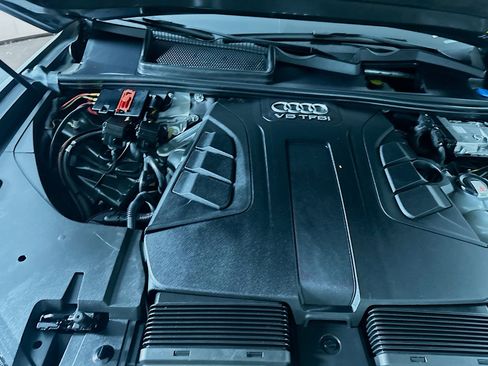 Used 2018 Audi Q7 3.0T Prestige w/ Prestige Package image 36