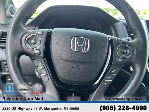Used 2017 Honda Pilot Elite image 21