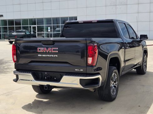 Certified 2023 GMC Sierra 1500 SLE RWD image 17