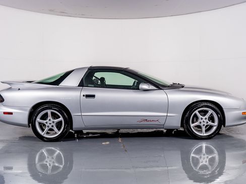 Used 1997 Pontiac Firebird Formula image 6
