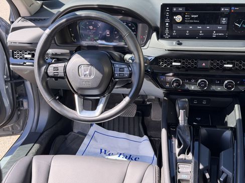 Certified 2023 Honda Accord Touring image 17