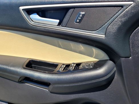 Used 2018 Ford Edge SEL w/ Equipment Group 201A AWD/4WD image 28