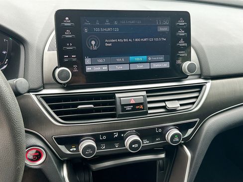 Used 2021 Honda Accord Hybrid image 13