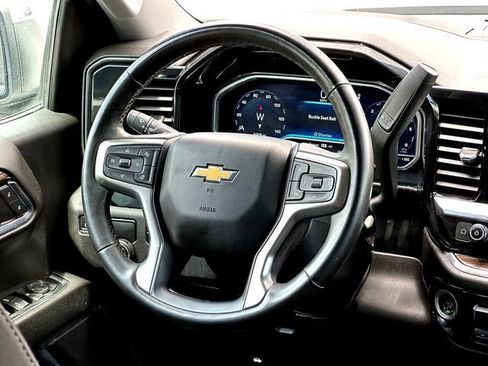 Used 2023 Chevrolet Silverado 1500 LT RWD image 30