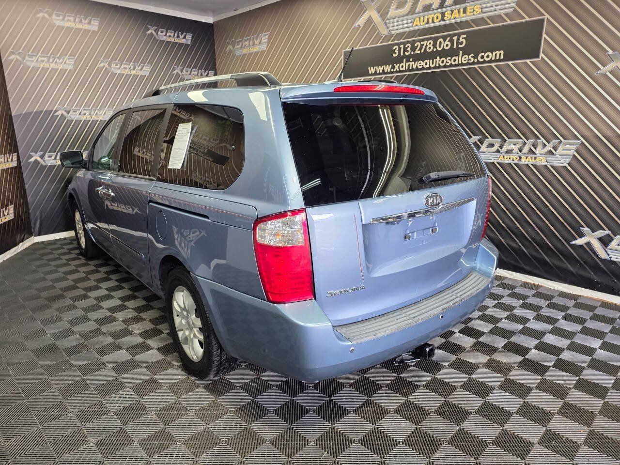Used 2010 Kia Sedona EX w/ Luxury Pkg FWD image 9