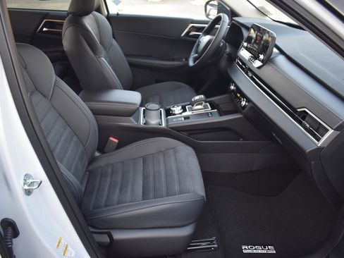 New 2026 Nissan Rogue SL image 63