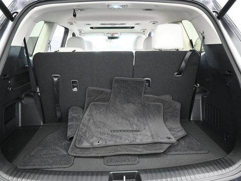 Used 2025 Kia Telluride S FWD image 37