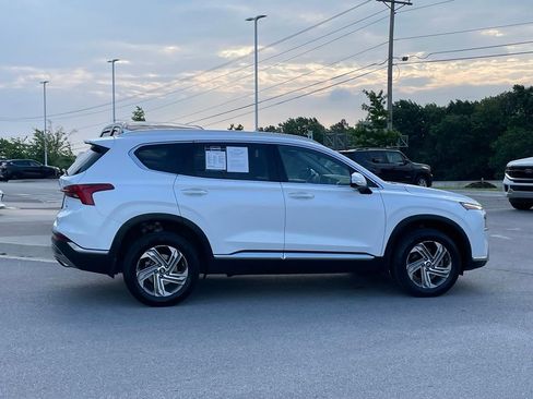Used 2022 Hyundai Santa Fe SEL w/ Convenience + Premium Package AWD/4WD image 8