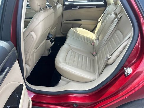 Used 2013 Ford Fusion SE FWD image 20