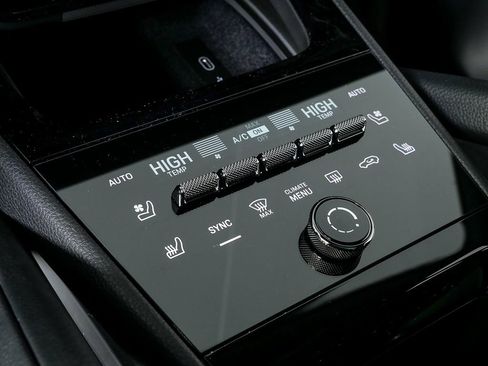 New 2026 Porsche Cayenne AWD image 17