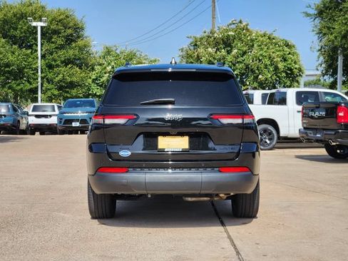 Used 2023 Jeep Grand Cherokee L Limited w/ Luxury Tech Group II AWD/4WD image 6