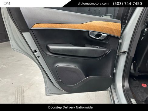 Used 2024 Volvo XC90 B6 Plus image 36
