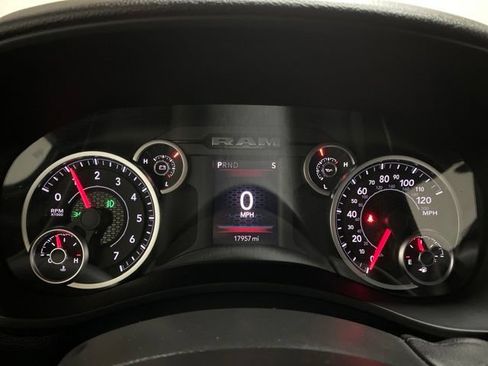 Used 2026 RAM 2500 Big Horn AWD/4WD image 9